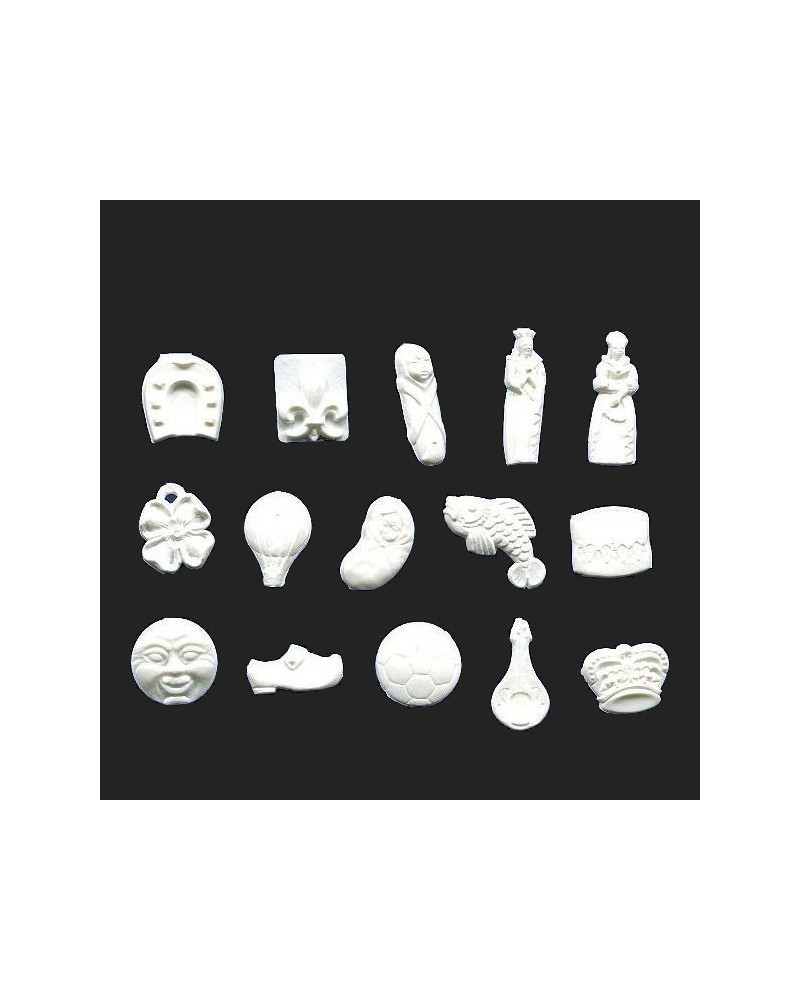 1000 fèves plastique assorties